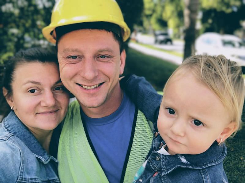 Dima Malash with his wife and daughter