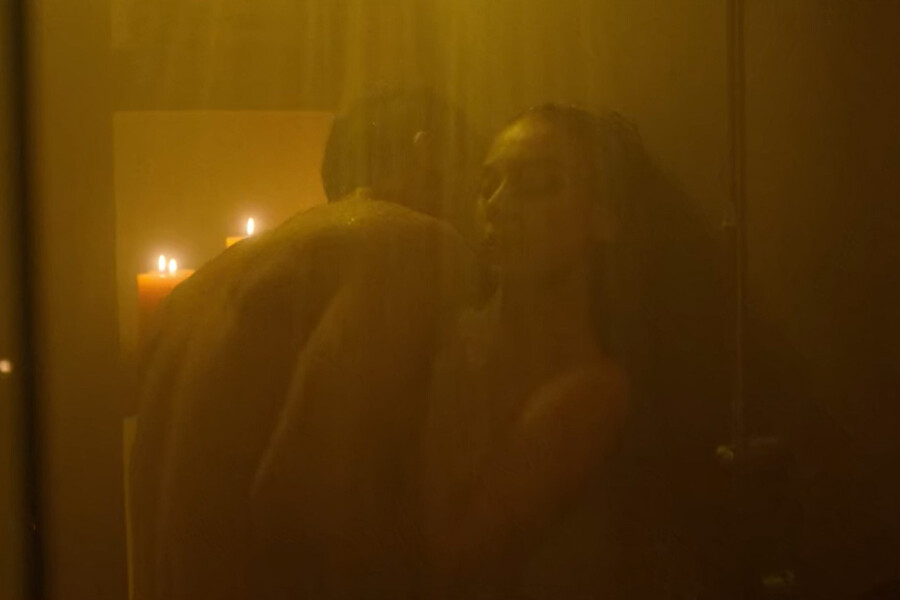 Elite Bed Scenes : 15 Hottest Moments 