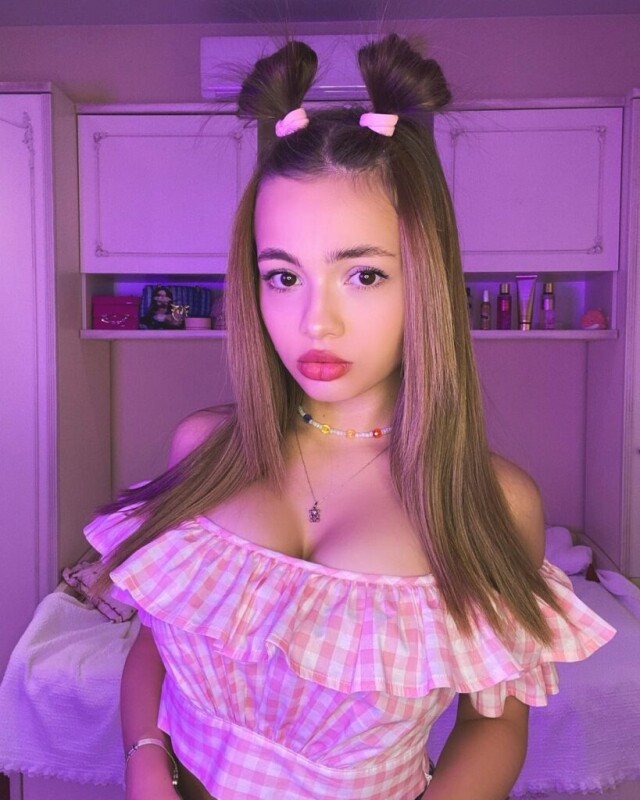 Valya Karnaval
