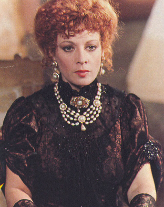 Paola Senatore (1949 - present)