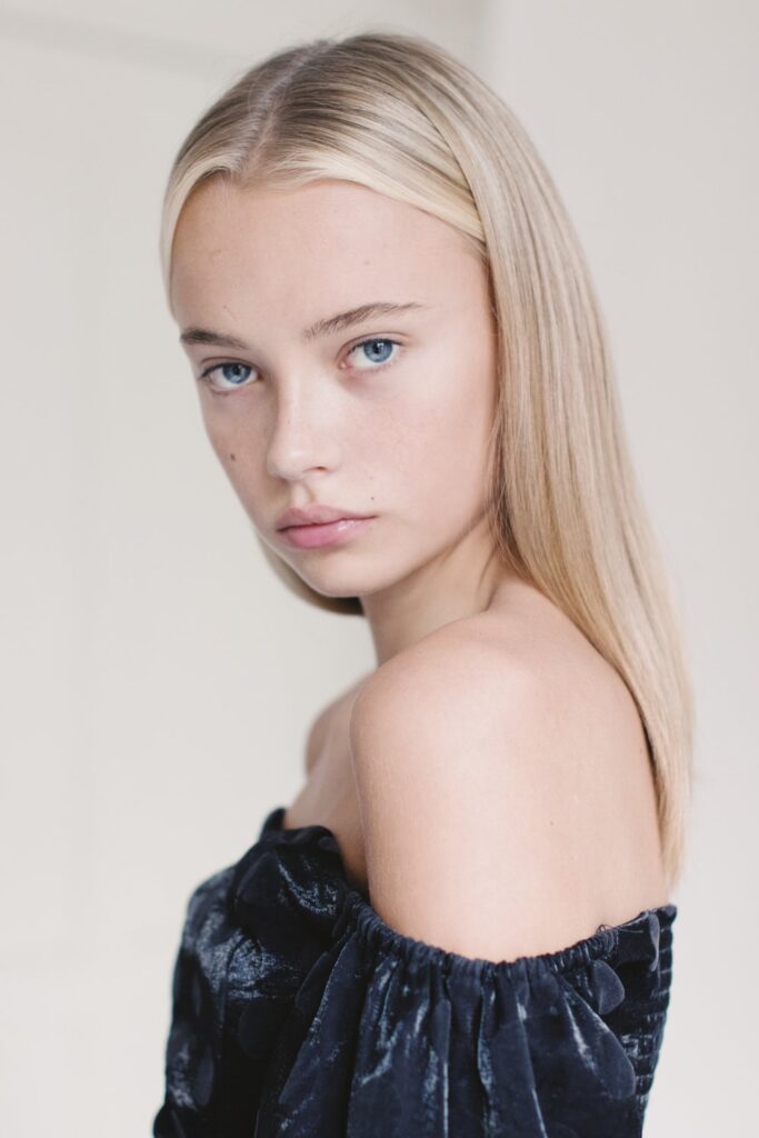 Emma Ellingsen 