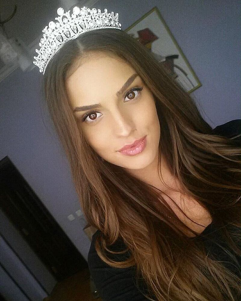 Alina Charova: biography, personal life, family