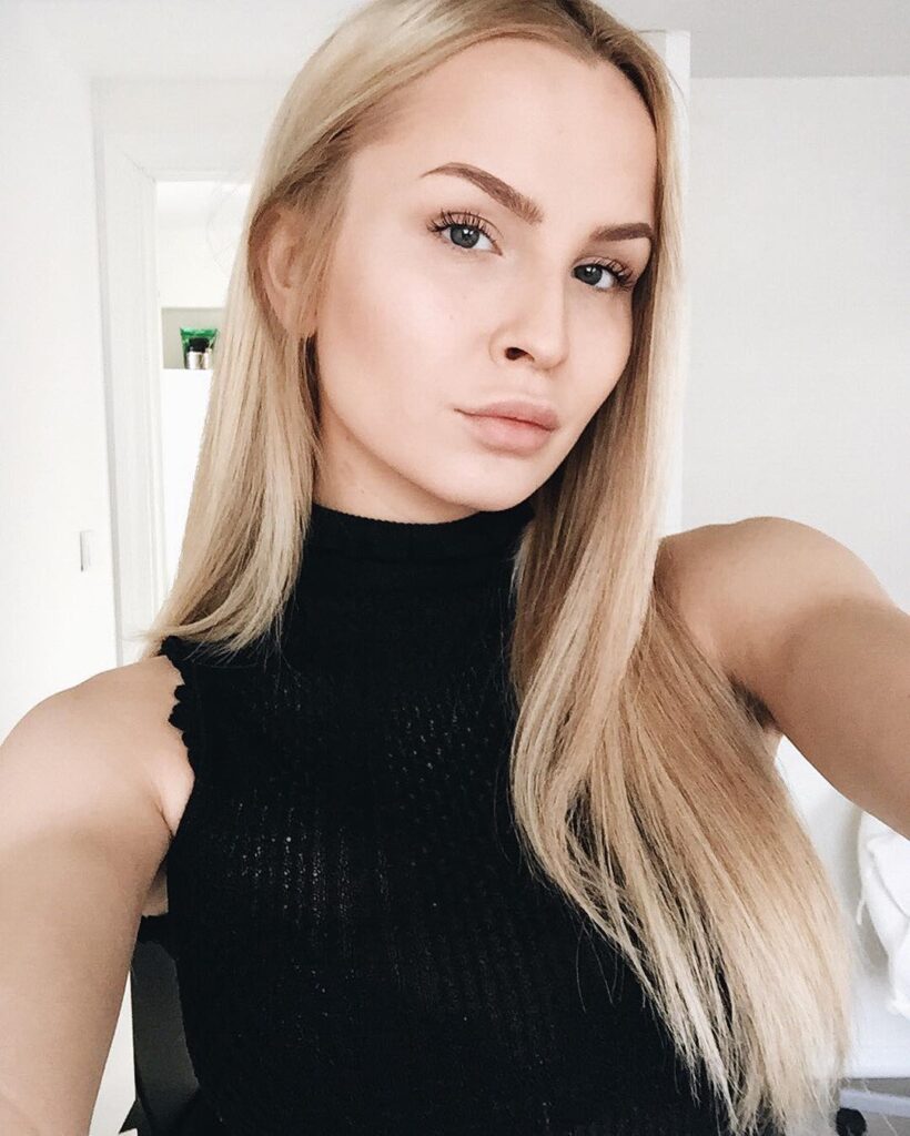 Vicki Erickson 