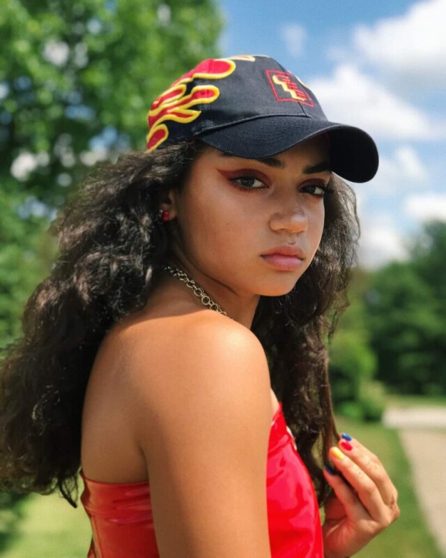 Avani Gregg ( @avani)