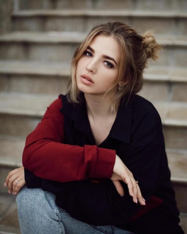 Anna Pokrov