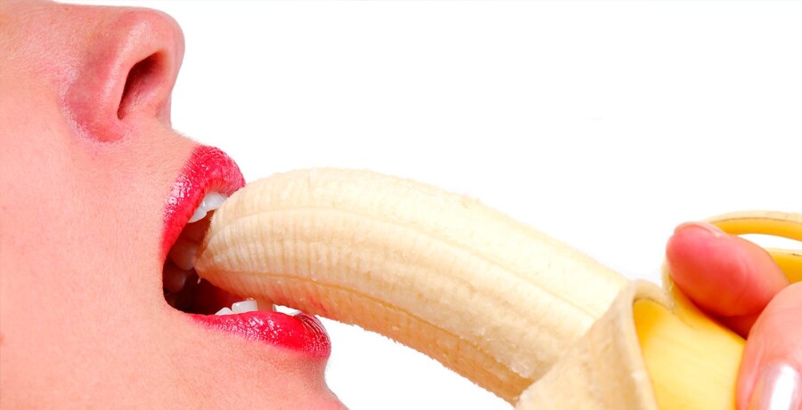 Do men like it when a woman swallows - or blowjob with a continuation