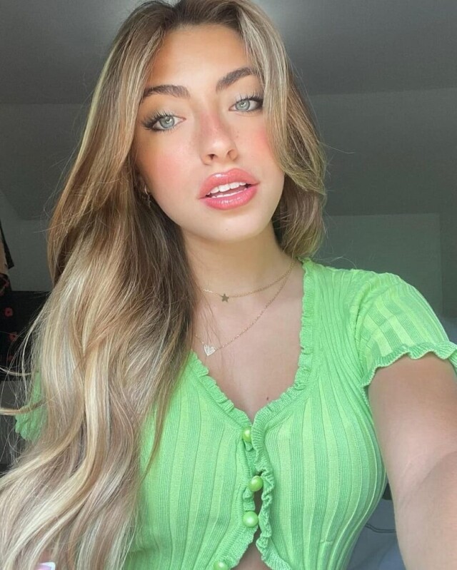 Valeria Argüelles (@valeriaxxargu)