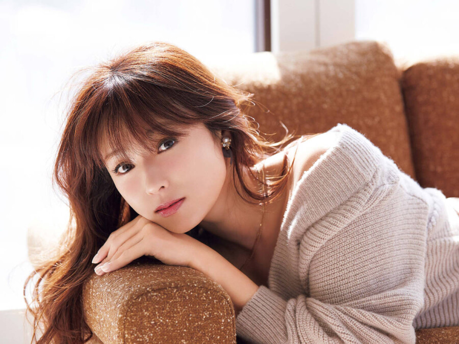 TOP 10 most beautiful girls from around the world